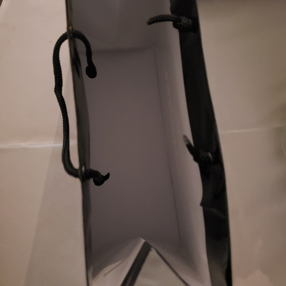 Authentic Chanel Shopping Bag, Boxes, and Sacs - Picture 2 of 8